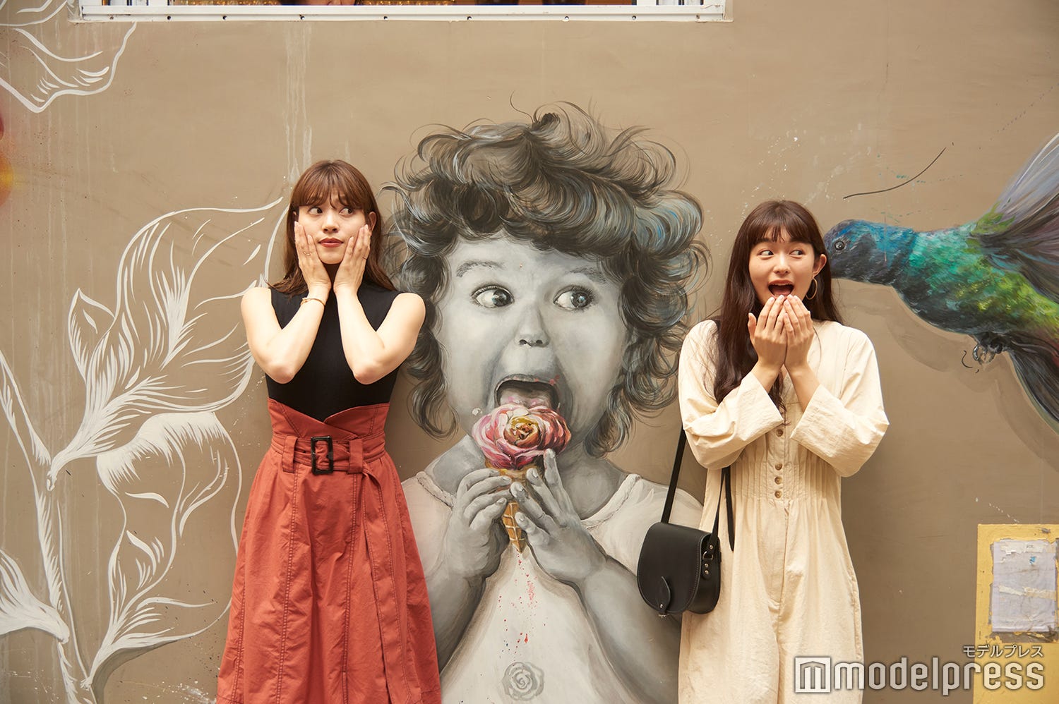 香港オールド・タウン・セントラルの今に迫る!話題のウォールアートや人気スイーツ店も