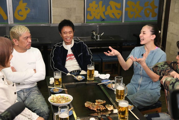 ダウンタウン、土屋アンナ/10日放送『ダウンタウンなう』より(C)フジテレビ