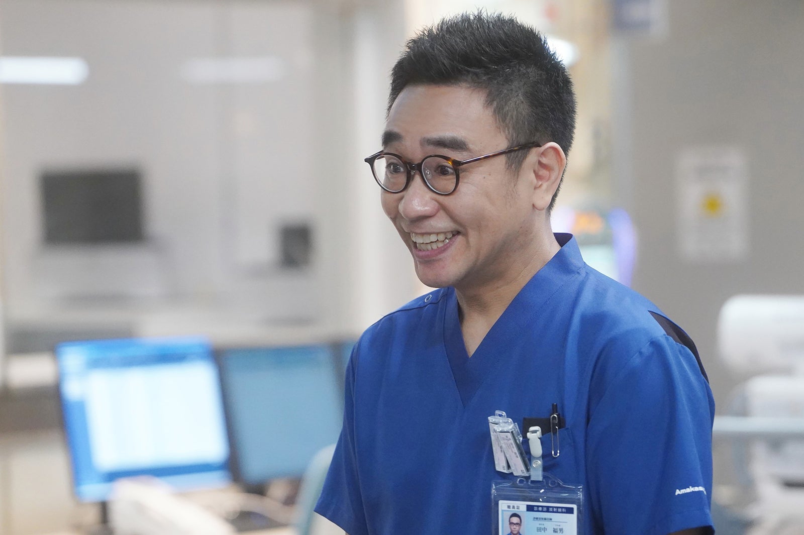 八嶋智人／「ラジエーションハウスⅡ～放射線科の診断レポート～」第1話より（C）フジテレビ