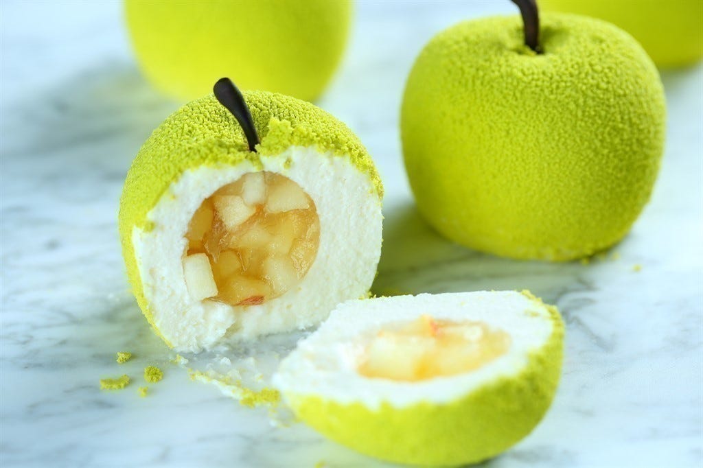 SNSで話題の海外スイーツを再現!フルーツのようなケーキ「原宿りんご」がフォトジェニック