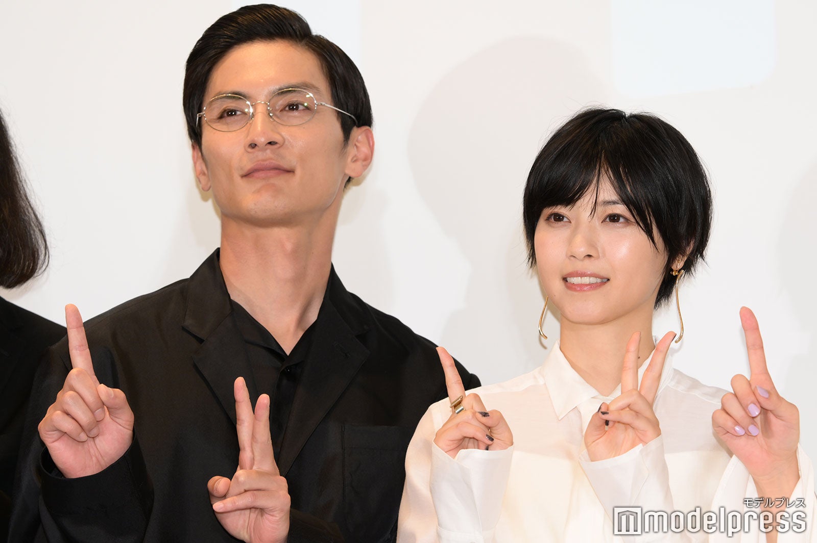 高良健吾、西野七瀬（C）モデルプレス