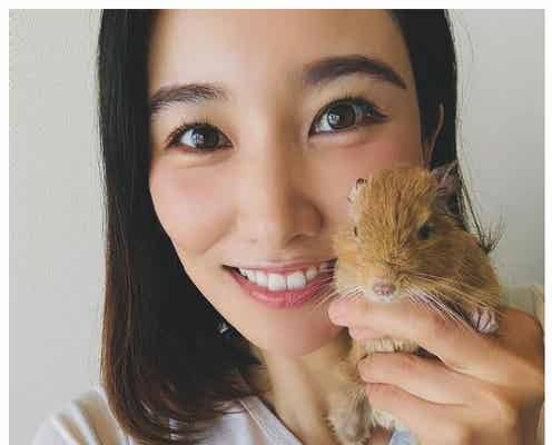 Creepy Nuts・R-指定の妻・江藤菜摘、ばっさりカットで印象ガラリ「ショートも似合う」「若返ってる」の声