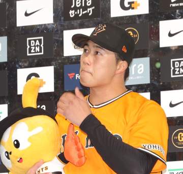 プロ初勝利の巨人・代木 派遣先ハヤテで習得した勝負球 有銘投手コーチからの提案で課題が武器に