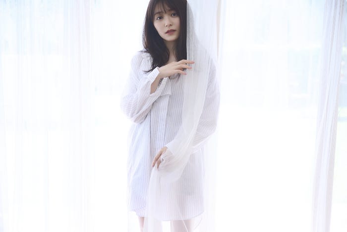 久間田琳加2022年ポスターカレンダー(提供写真)