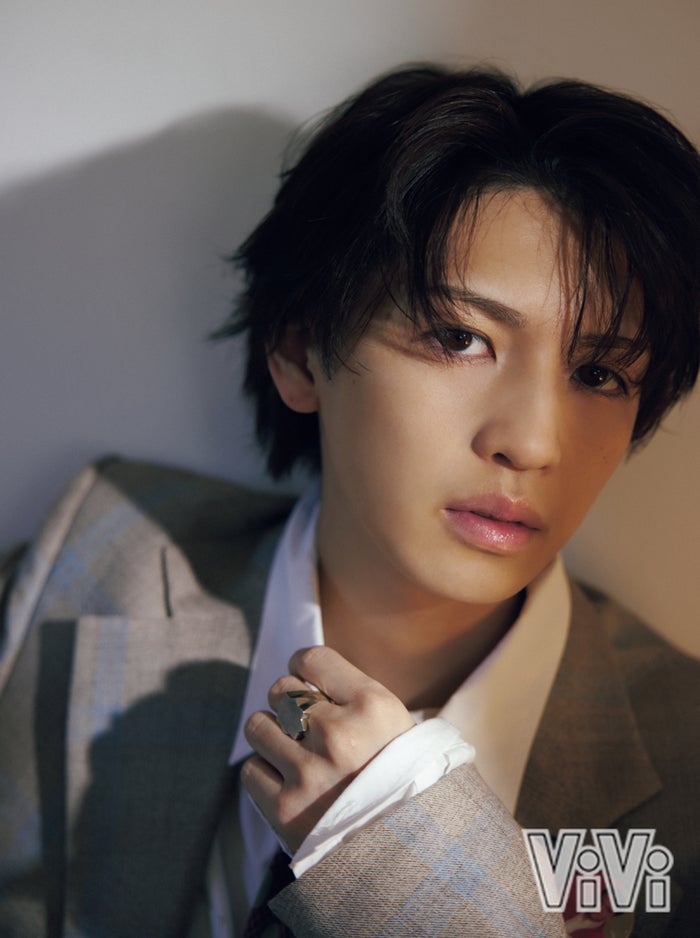 岩橋玄樹、前事務所退所時の胸中語る「ファンの人たちは僕にとっては家族みたいな存在」約6年ぶり「ViVi」登場