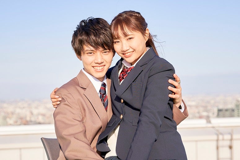 ユウム、ひまり「恋する◆週末ホームステイ 2021冬 Tokyo」（C）AbemaTV, Inc.