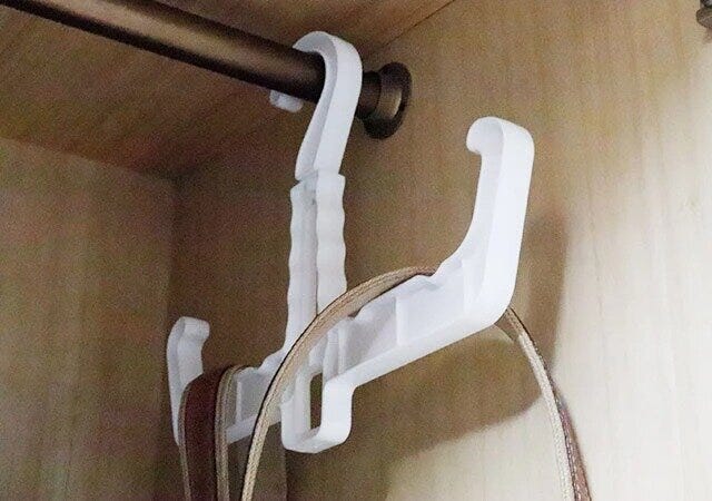 セリアの便利なリュックハンガー