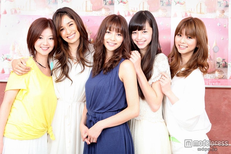 左から：能世あんな、Kelly、香里奈、中条あやみ、えれな（C）TOKYO GIRLS COLLECTION in NAGOYA