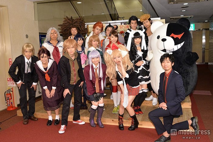 (後列左から)松風雅也、宮下雄也(RUN&GUN)、向清太朗(天津)、高木万平、八神蓮、(中列左から)山口ゆきえ(カーニバル)、田中日奈子、石田晴香(AKB48)、藤江れいな(NMB48)、池端レイナ、(前列左から)小澤亮太、大沢ひかる、本郷奏多、岡本玲、神田沙也加、石田明(NON STYLE)