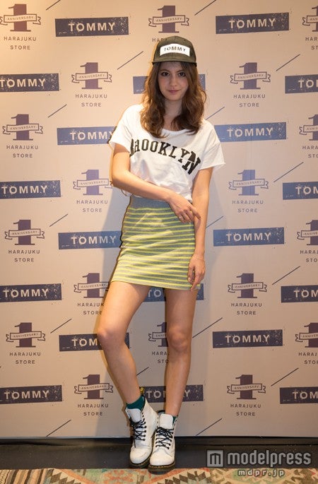 TOMMY原宿店の1周年記念イベントに登場したモデル・マギー