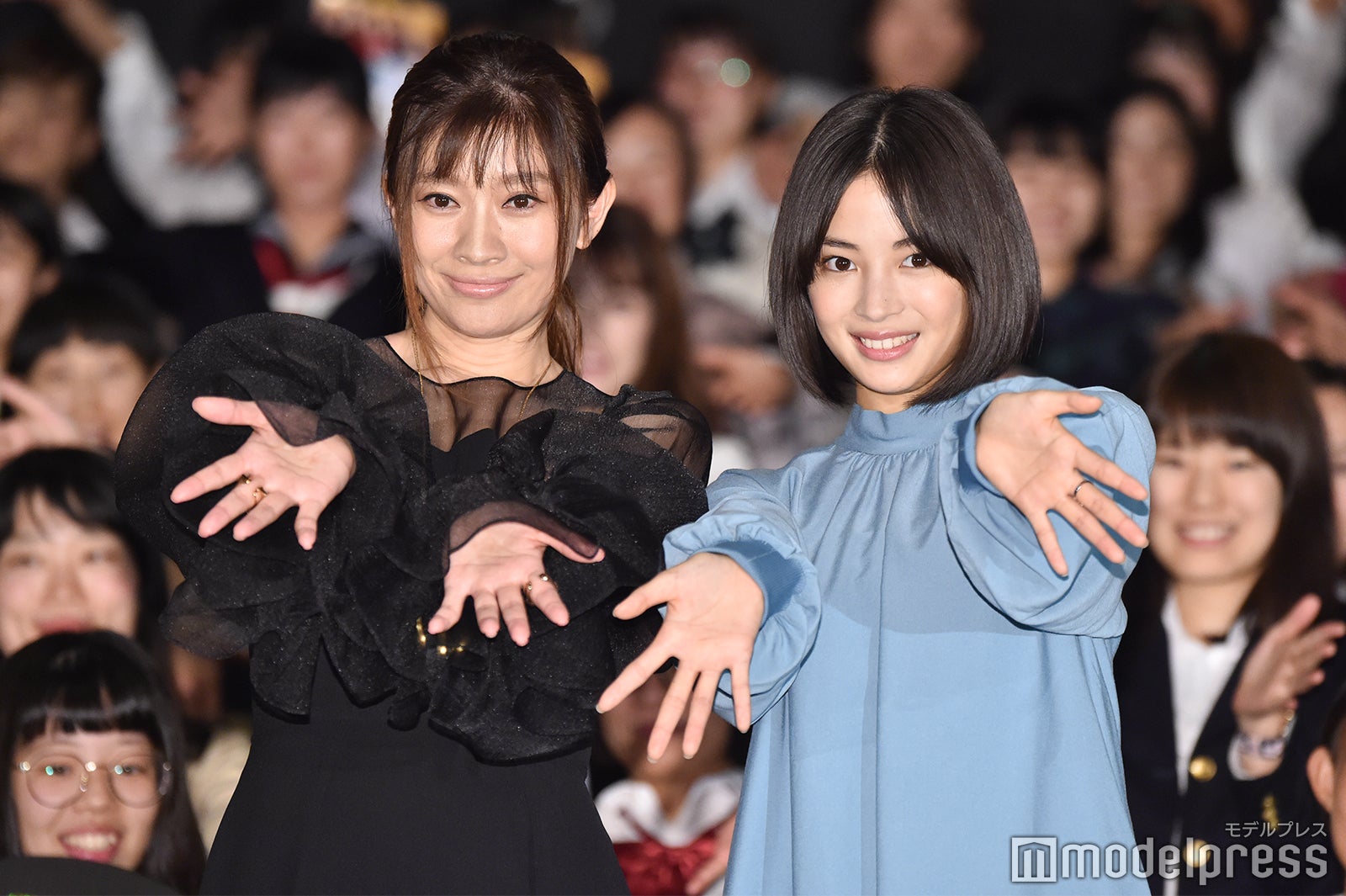 篠原涼子、広瀬すず （C）モデルプレス