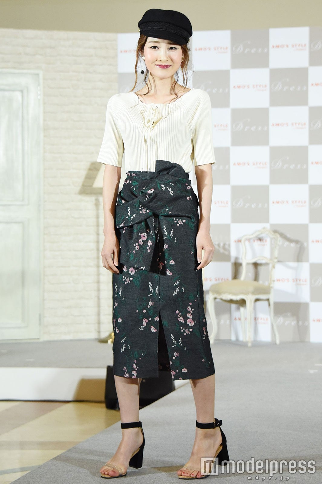 「AMO’S STYLE by Triumph『Dress』2017年A／Wコレクション」（C）モデルプレス