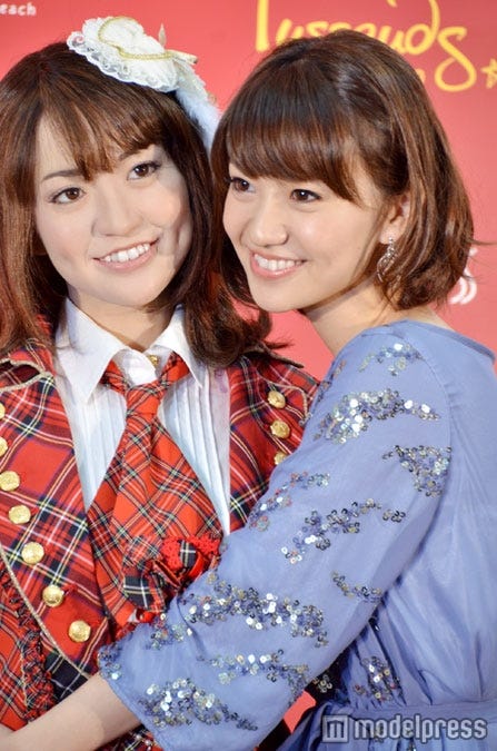 Akb48大島優子 1900万円の等身大フィギュアに大興奮 モデルプレス Akb48大島優子 1900万円の等身大フィギュアに大興奮 モデルプレス