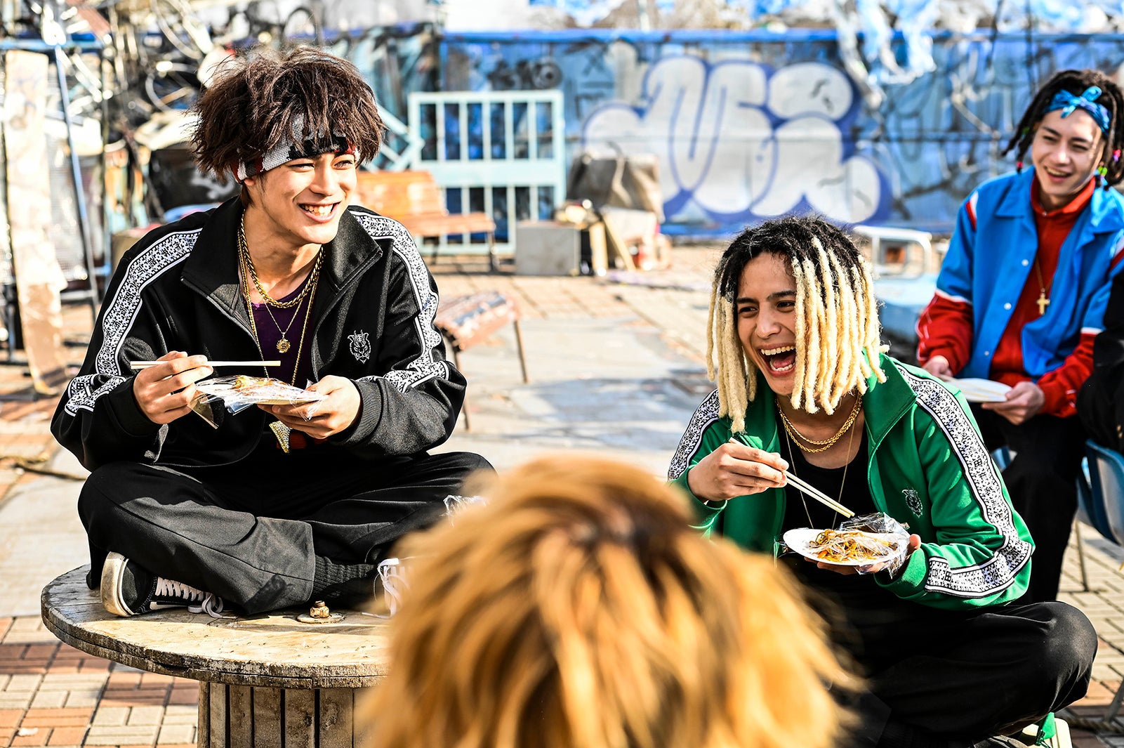 神尾楓珠、中島健／「HiGH＆LOW THE WORST X（クロス）」（C）2022「HiGH&LOW THE WORST X」製作委員会 （C）高橋ヒロシ（秋田書店）HI-AX