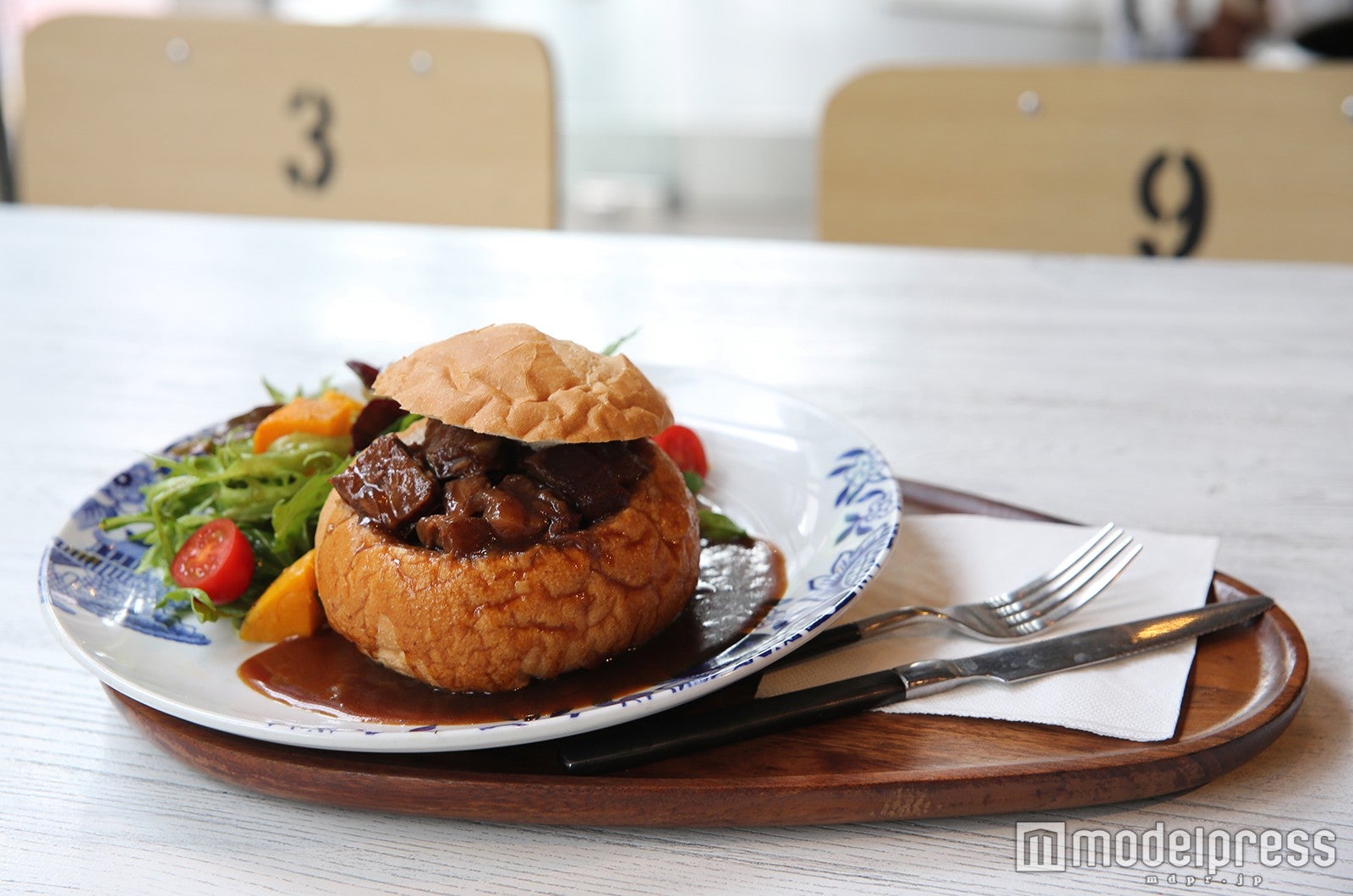 BEEF-STEW　SUPER　BOWL ＄105（C）モデルプレス