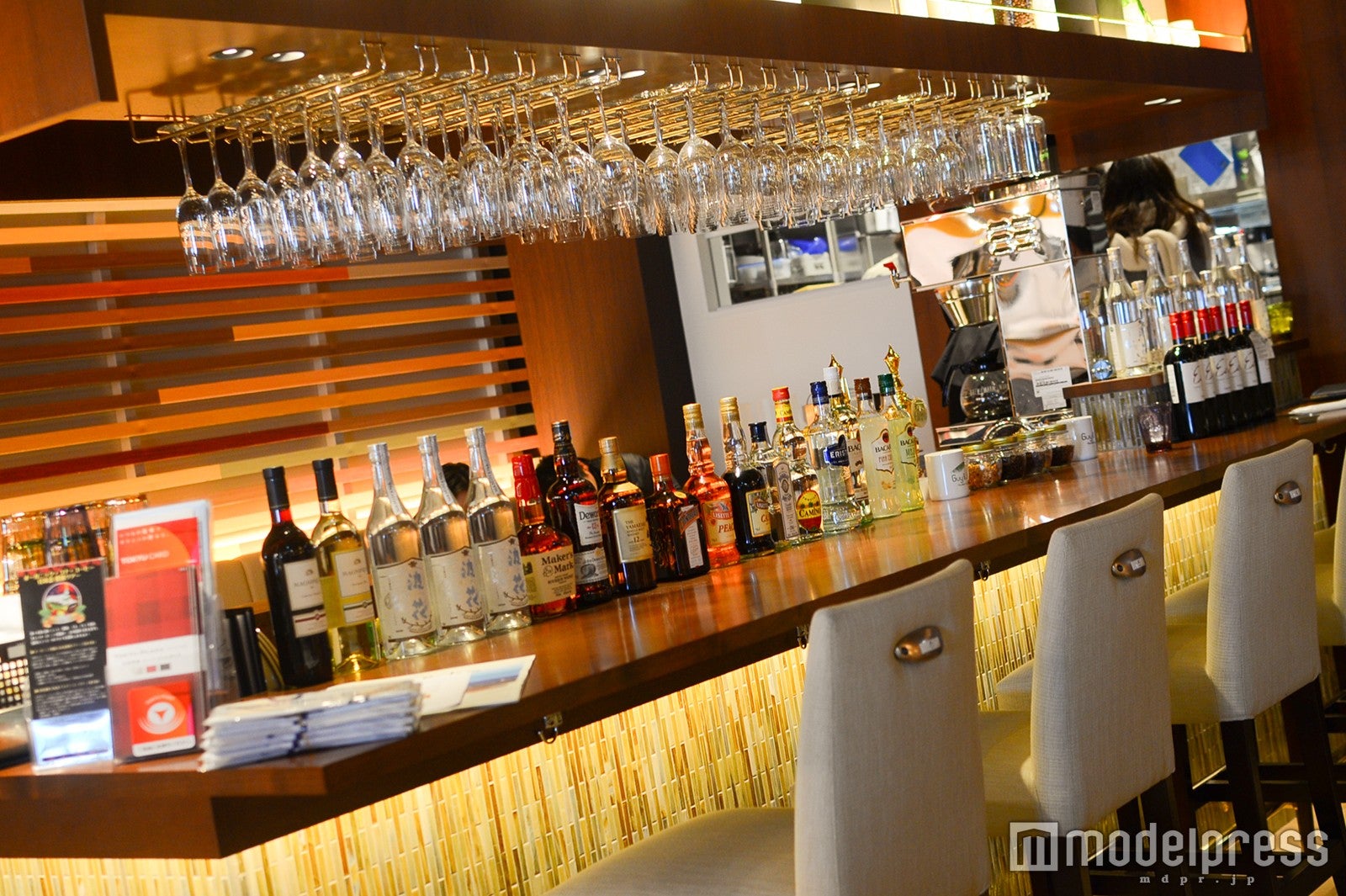 店内（C）モデルプレス