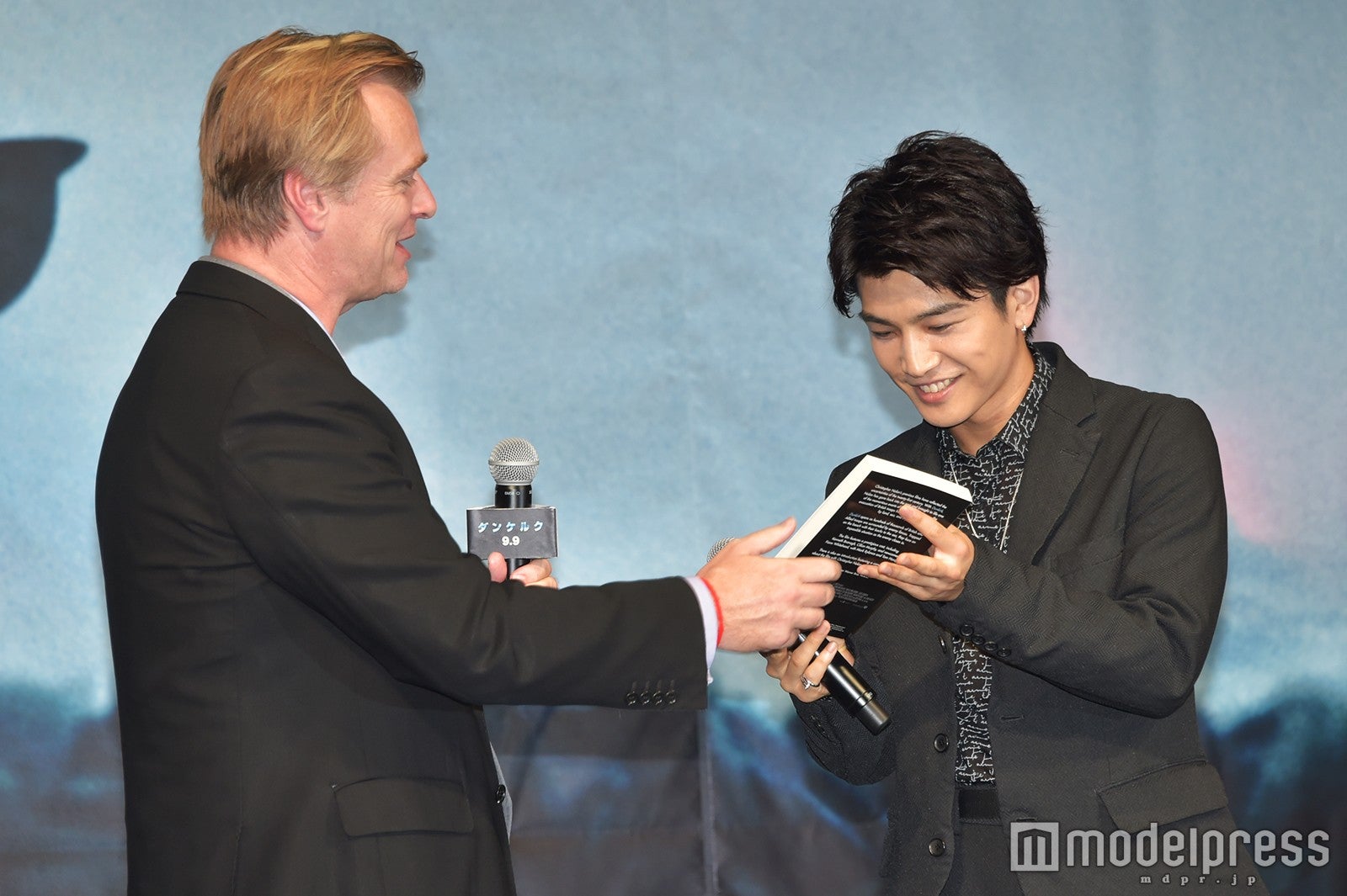 クリストファー・ノーラン監督、岩田剛典 （C）モデルプレス