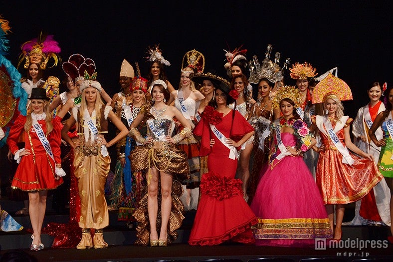 各国・地域代表74名「2014ミス・インターナショナル」