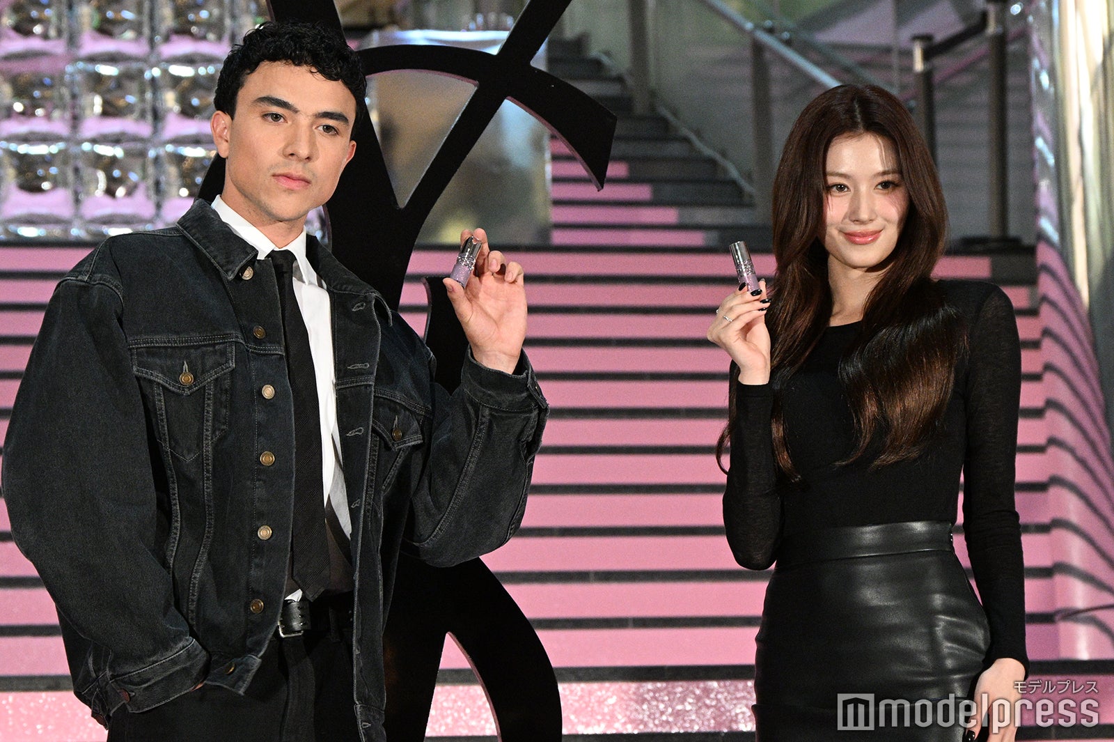 サム・ヴィッサー氏、サナ（C）モデルプレス