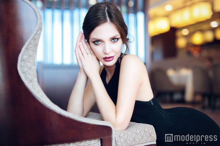 透き通った色にしたいならブルー(photo by letohin/Fotolia)