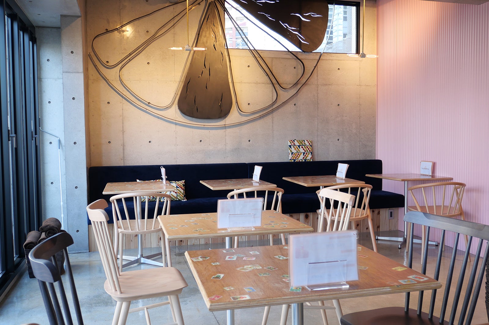 フツウニフルウツ土佐堀パーラー／画像提供：日と々と