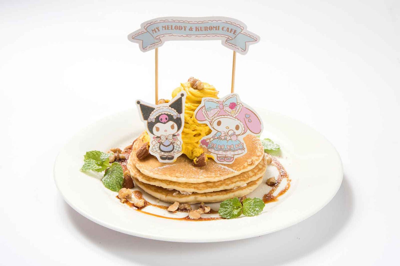 マイメロディ＆クロミのパンプキンパンケーキ1,390円（税抜）（C） ‘76, ’96, ‘01, ’05, ’15, ‘17 SANRIO CO., LTD． APPROVAL No．SP580792