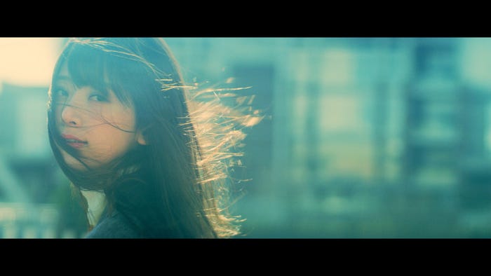 橋本奈々未「ないものねだり」MVより(提供写真)