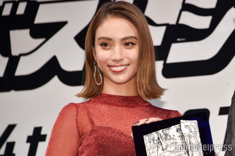 滝沢カレンが嵐のメンバーに名付けた四字熟語が なんかわかる と話題 松本潤のあだ名は世界のトレンドに モデルプレス 滝沢カレンが嵐のメンバーに名付けた四字熟語が なんかわかる と話題 松本潤のあだ名は世界のトレンドに モデルプレス