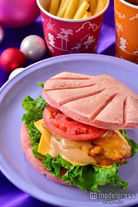 TDS「セバスチャンのカリプソキッチン」スペシャルセット(¥990)、スーベニアランチケース付き(¥1820)(C)Disney