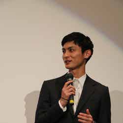 熊本出身・高良健吾、気丈に挨拶「舞台に立たないという選択はない」（C）2015『蜜のあわれ』製作委員会