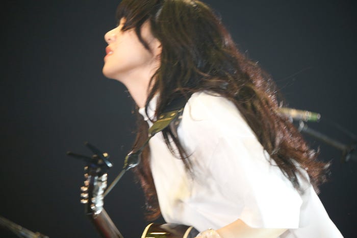 あいみょん/Photo by Tsukasa Miyoshi(Showcase)