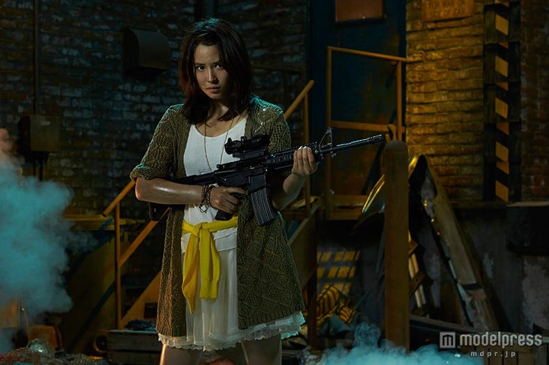 広瀬アリス、“興奮状態”でゾンビとの戦闘に挑む