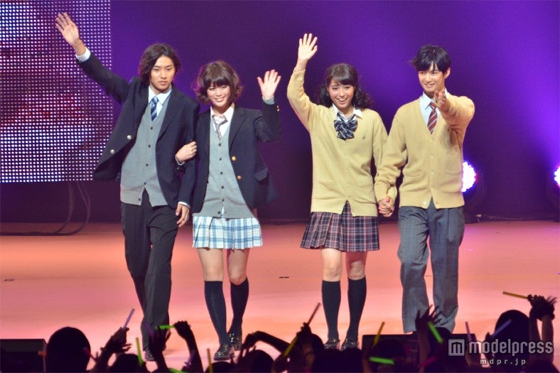 左から：山崎賢人、坂田梨香子、広瀬アリス、千葉雄大