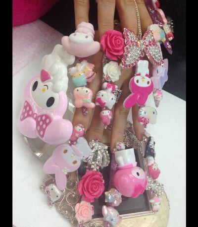 はるたむの成人式ネイル／Twitterより