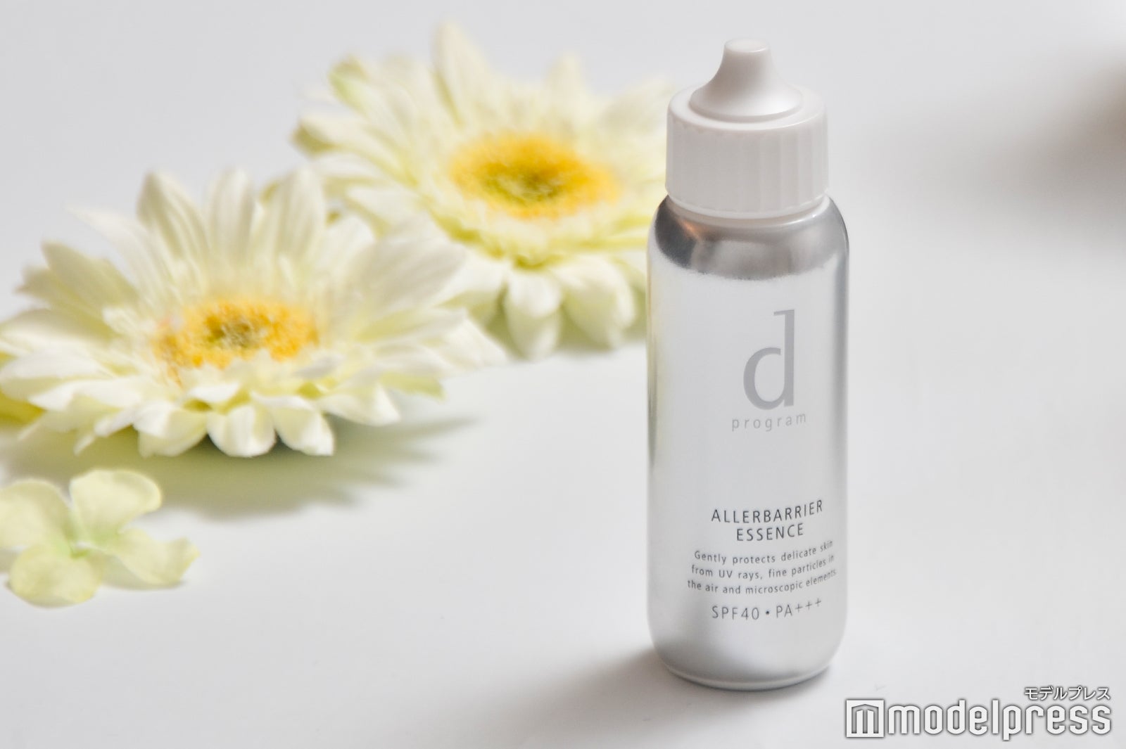 ｄ プログラム「アレルバリア エッセンス」 SPF40・PA＋＋＋ 40ml 3,000円（税抜）　（C）モデルプレス