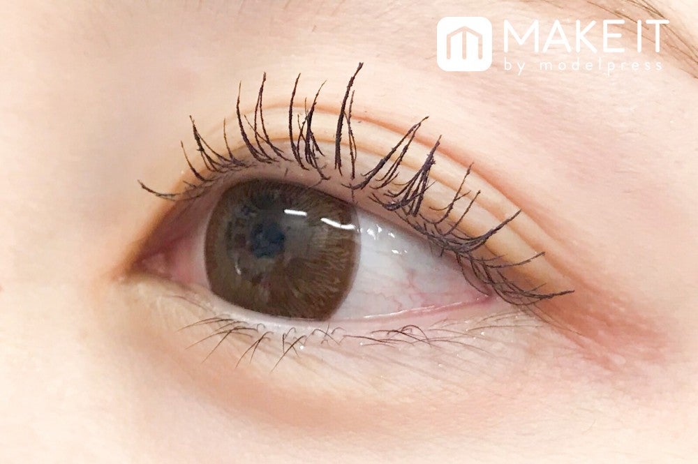 Amplitude／エクストラボリューム カラーマスカラ／03 ディープパープル 使用 (C)メイクイット