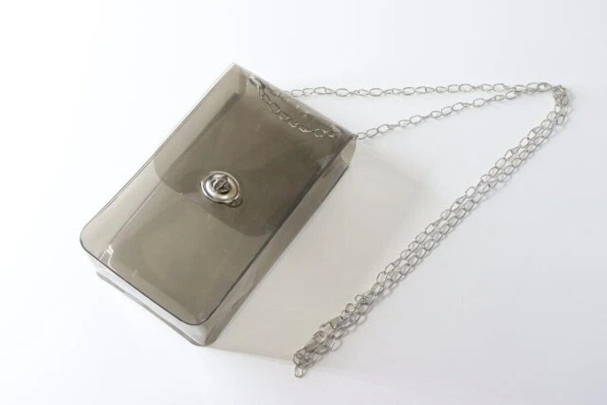 ダイソー　取り外しチェーン付ショルダーバッグ（モノトーン）