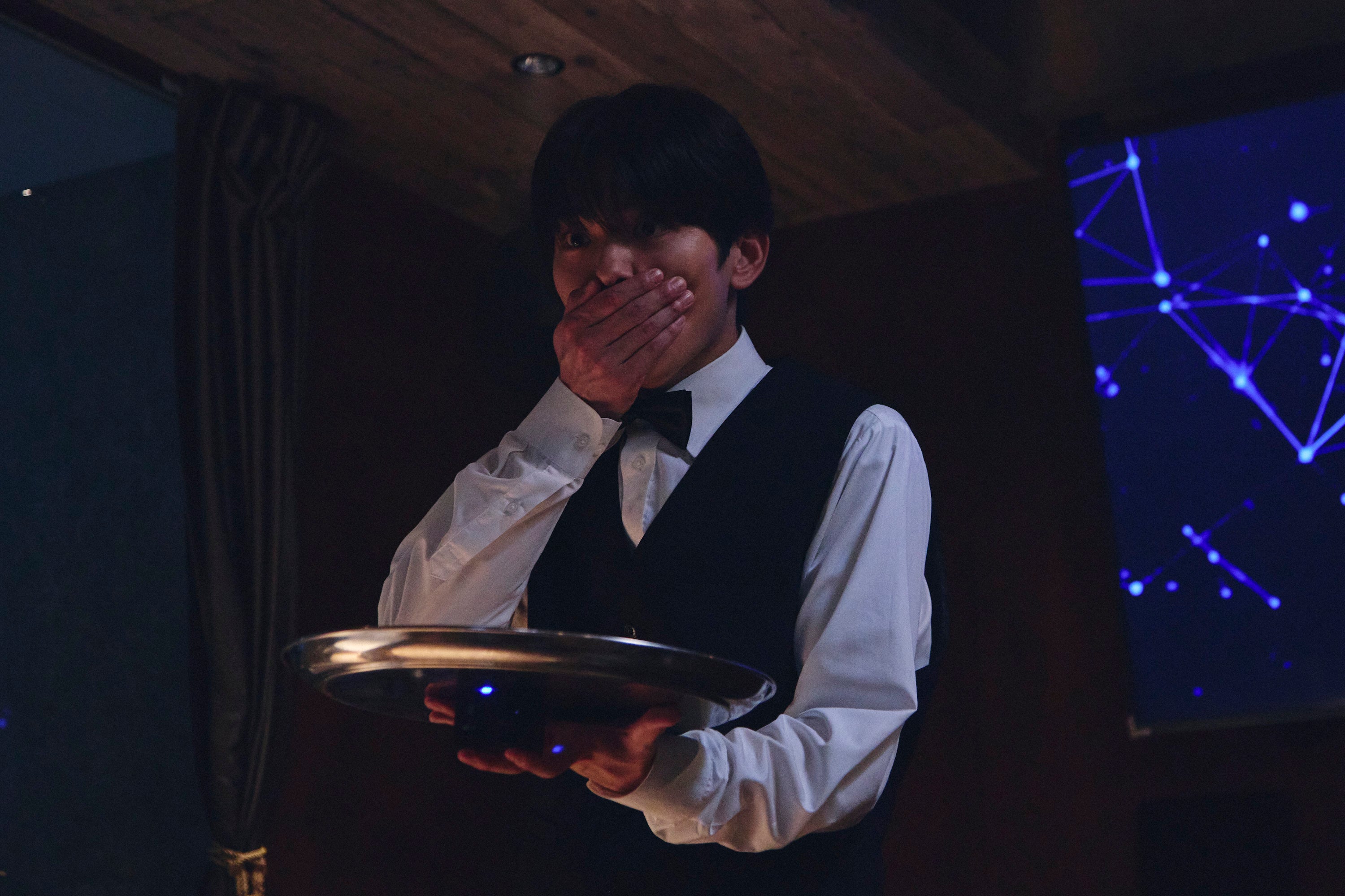 影山拓也「Qrosの女」第5話（C）「Qrosの女」製作委員会