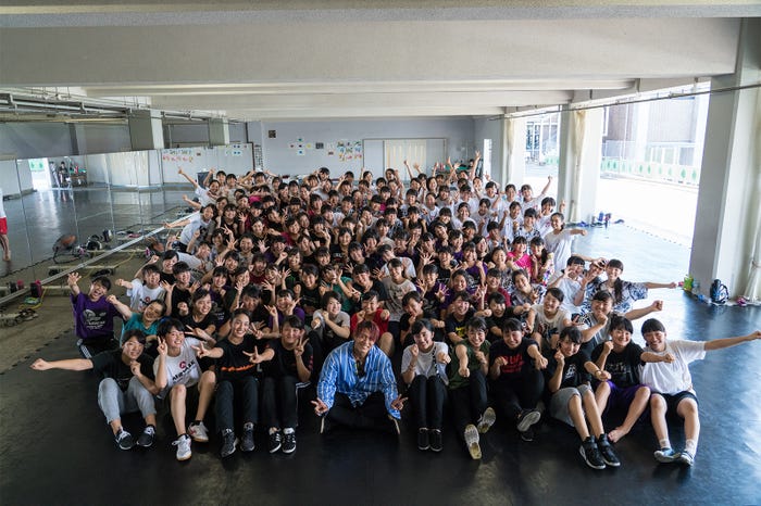 中務裕太、「zest bumps」を訪問(C)AbemaTV/撮影:荒金大介