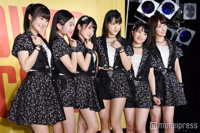 (左から)嗣永桃子、梁川奈々美、森戸知沙希、小関舞、船木結、山木梨沙(C)モデルプレス