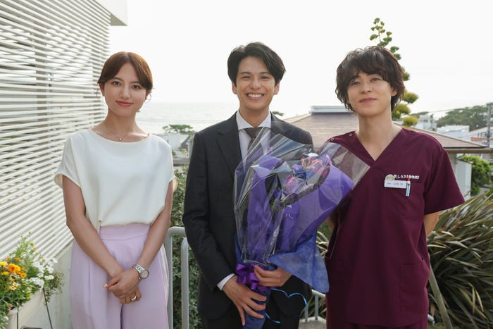 清原果耶、森崎ウィン、成田凌「初恋DOGs」(C)TBS