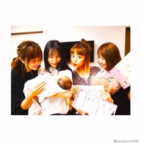 近藤千尋の第1子と対面でくみっきー＆菊地亜美＆水沢アリー感激「これからこの子に貢ぎます」