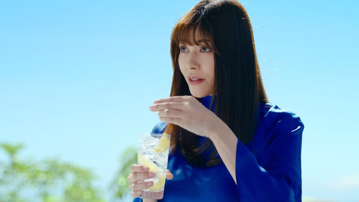 真木よう子/新CMカット(提供写真)