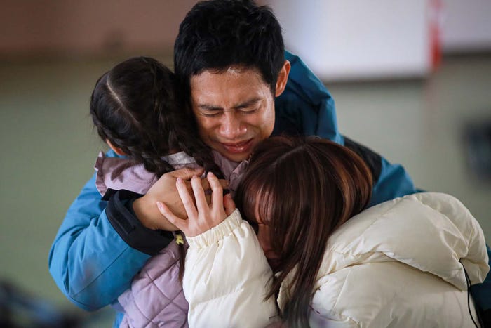 磯村アメリ、伊藤淳史、篠田麻里子「離婚しない男―サレ夫と悪嫁の騙し愛―」最終話より(C)テレビ朝日