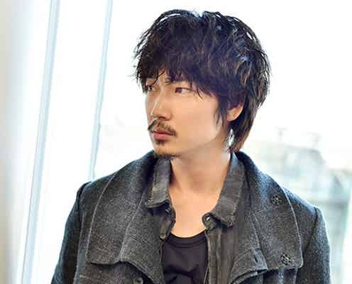 綾野剛、武井咲と4年越しの約束果たす「本当に感慨深い」―深まる絆と作品に込めた想い