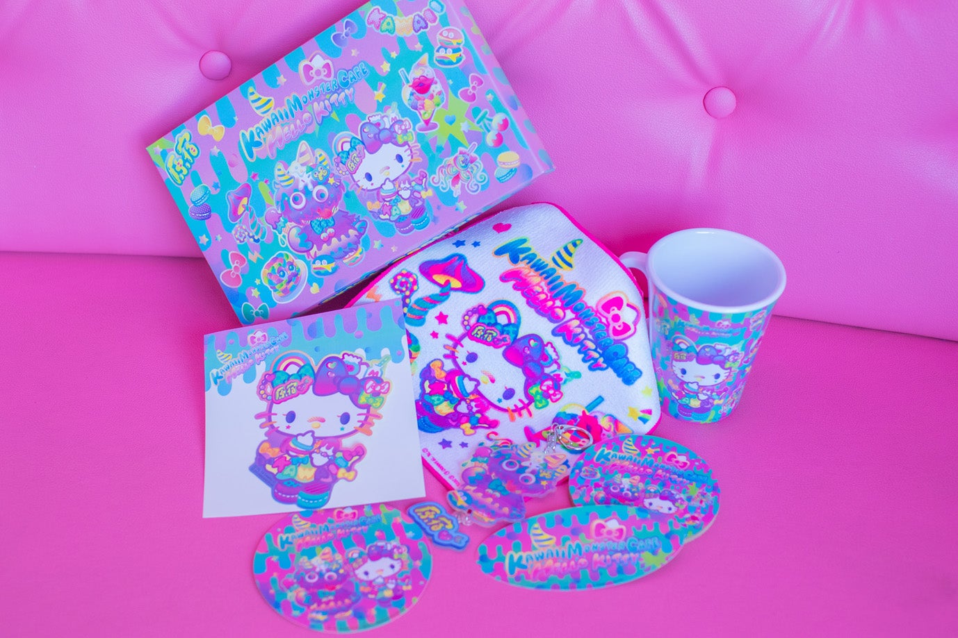 KAWAII MONSTER CAFEにスペシャルコラボグッズ第１弾／（C）1976, 2019 SANRIO CO.,LTD.APPROVAL NO. S601424 （C）KAWAII MONSTER CAFE