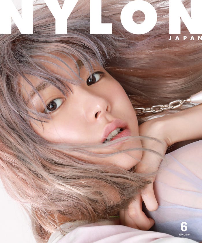 新垣結衣/「NYLON JAPAN」6月号表紙(C)CAELUM