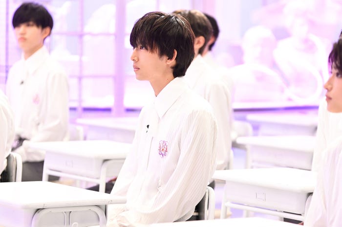 「0年0組 -アヴちゃんの教室-」 (C)日本テレビ