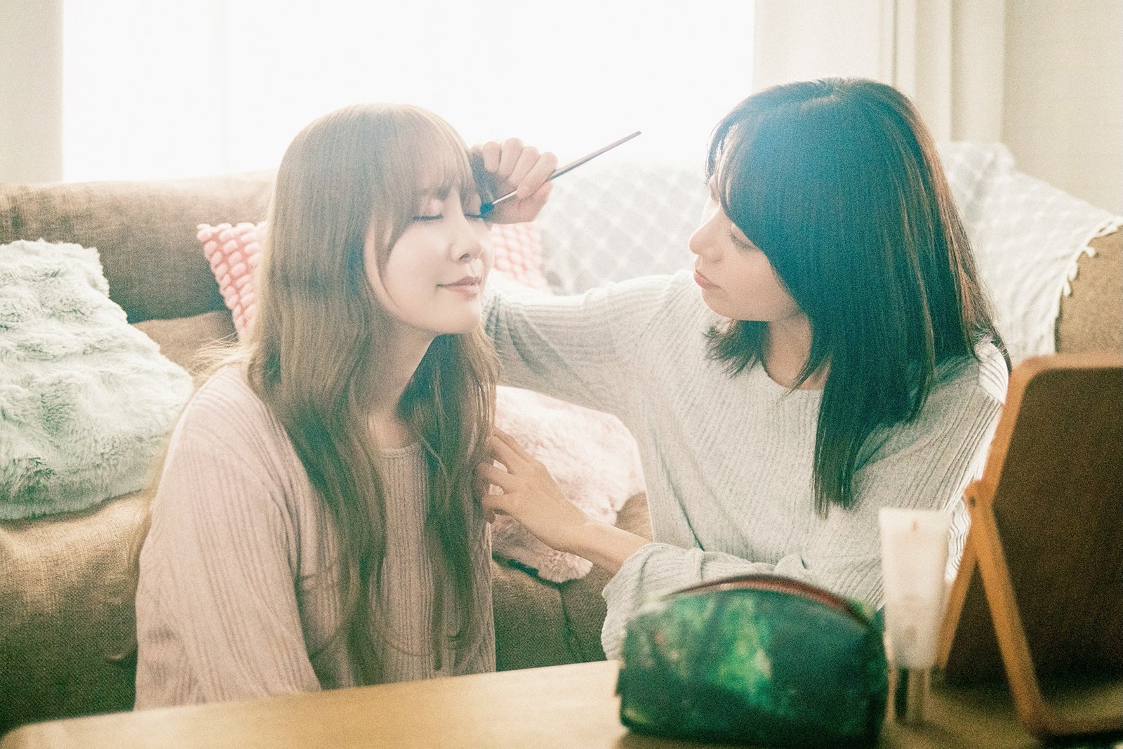 加藤史帆、森カンナ（C）「彩香ちゃんは弘子先輩に恋してる 2nd Stage」製作委員会・MBS／第5話より