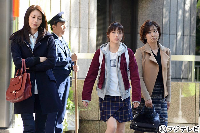 松下奈緒、石原さとみ、片平なぎさ/「ディア・シスター」第4話より